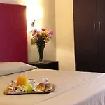 Target 3* רומא